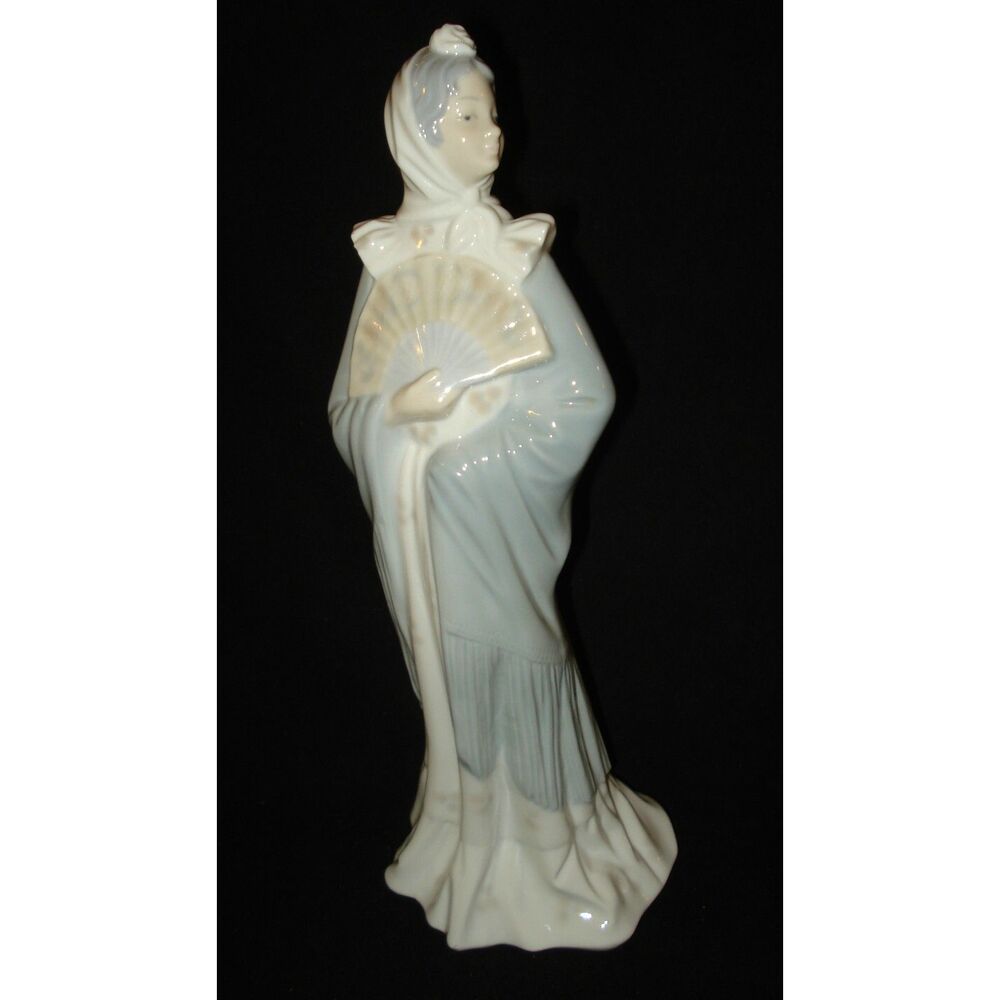 NAO Lady with Shawl and Fan - Large Porcelain Figurine 12" TALL Spain Mint